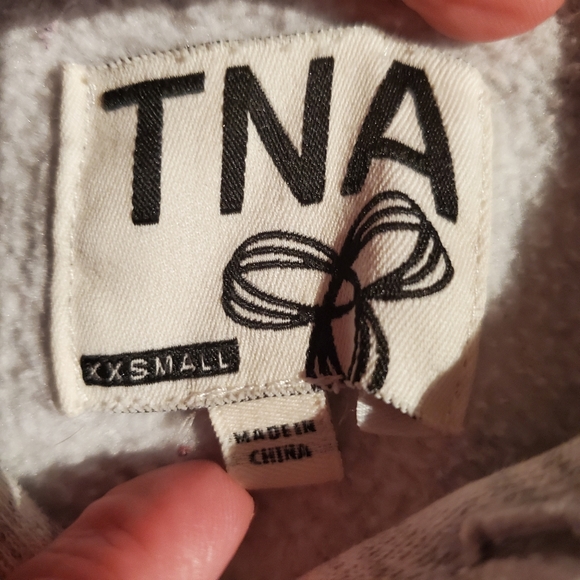 TNA sweater - Picture 3 of 3